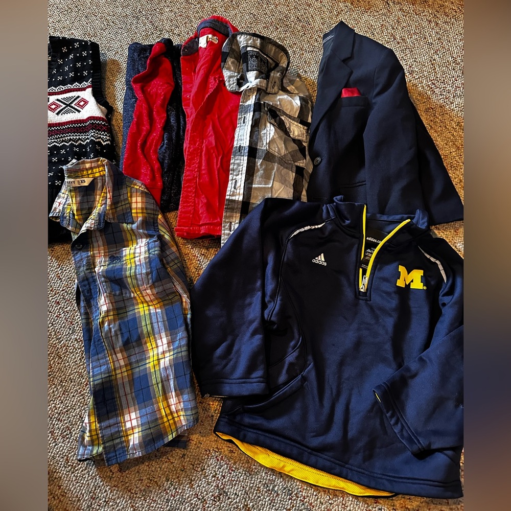 Boys size 5t/ 5 lot #17